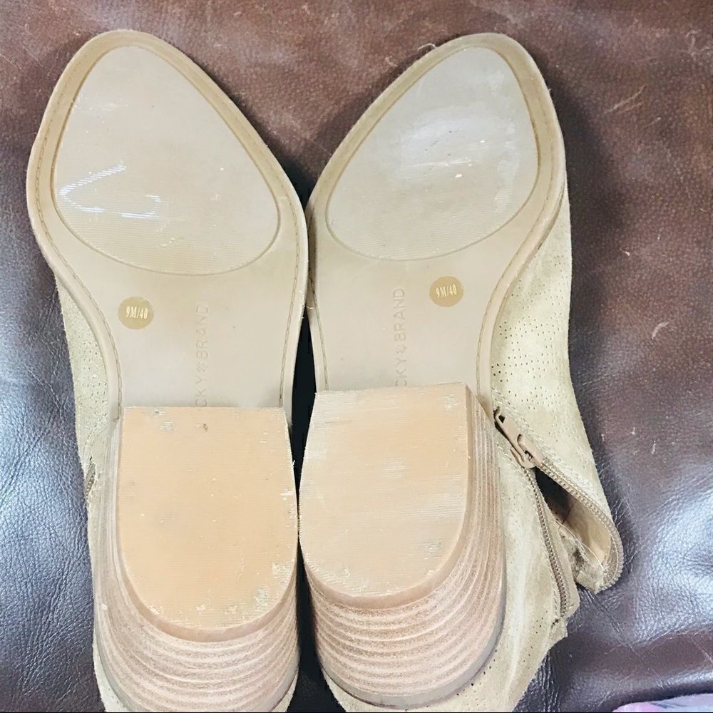 ✅Lucky Brand Open Side Booties - Picture 7 of 8
